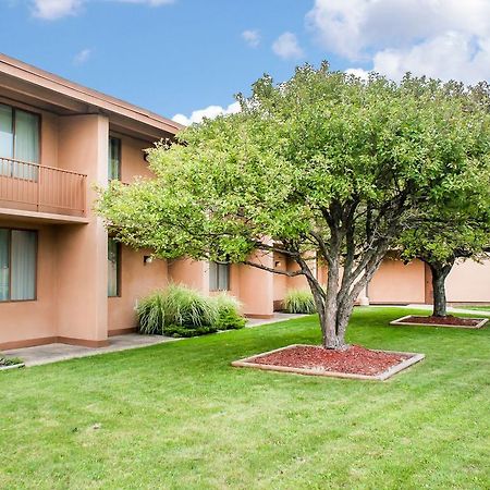 Clarion Hotel Buffalo Airport Williamsville Εξωτερικό φωτογραφία