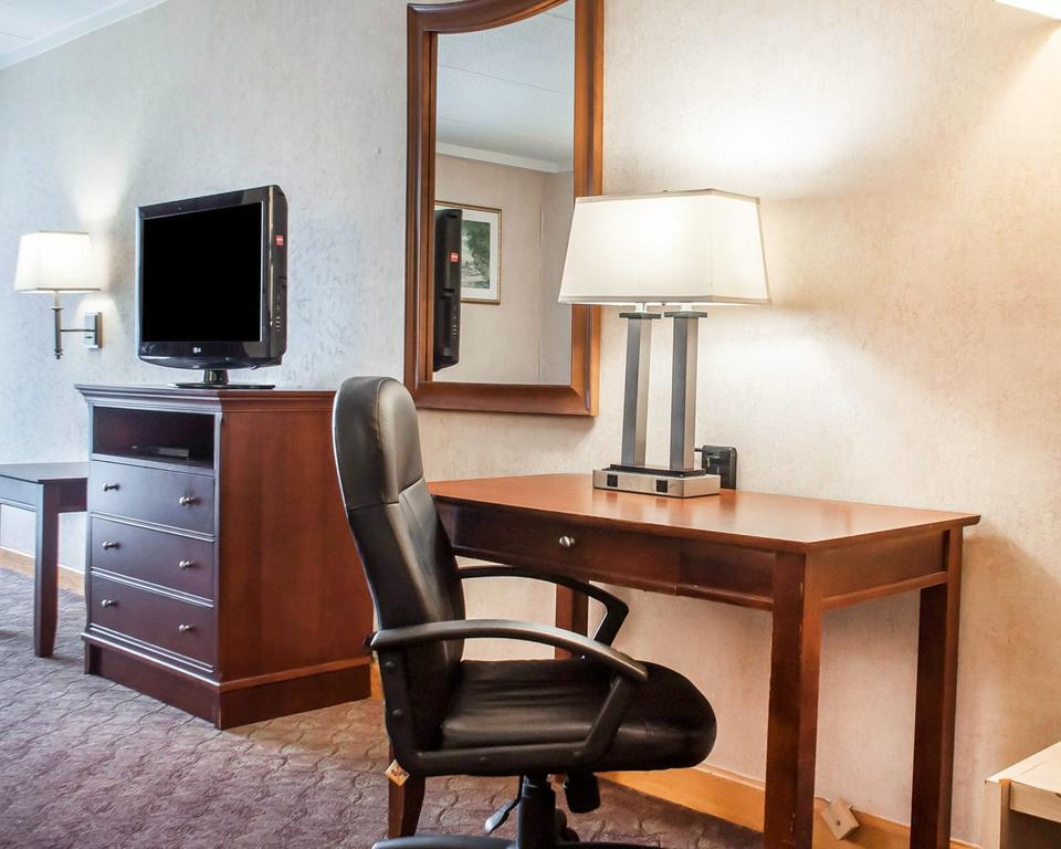Clarion Hotel Buffalo Airport Williamsville Εξωτερικό φωτογραφία