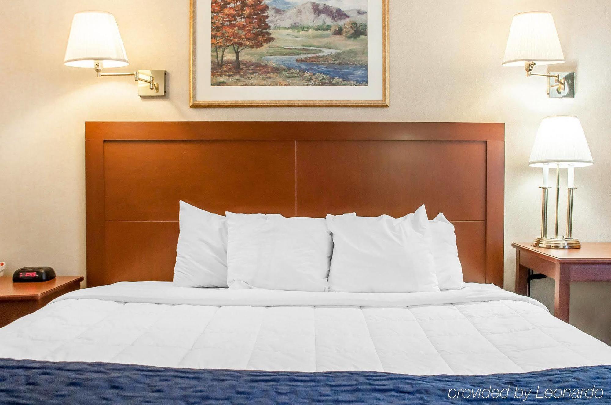 Clarion Hotel Buffalo Airport Williamsville Εξωτερικό φωτογραφία